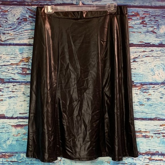 Mila & Milan Faux Leather Skirt - Picture 3 of 4